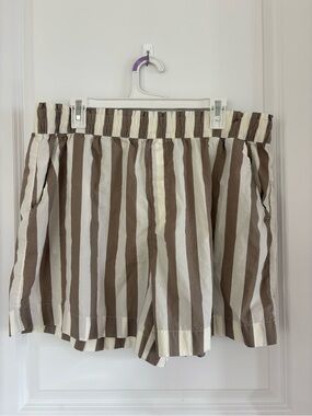 Aerie Striped Brown and White Women's Elastic-Waist Shorts